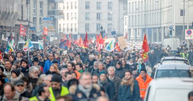 Photo représentant une manifestation dans les rues